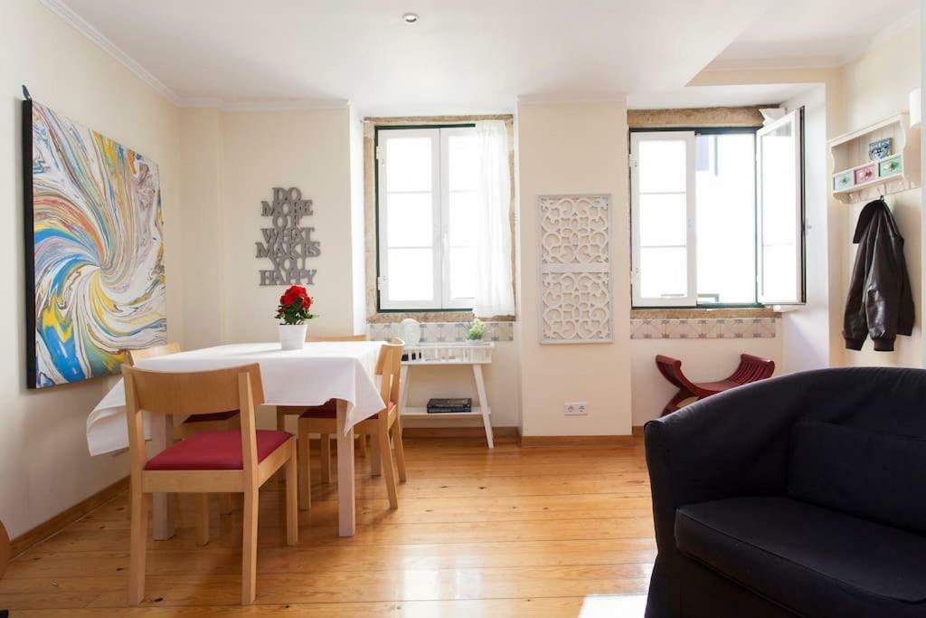 My Fair Lisbon - Santos Duplex Apartment ภายนอก รูปภาพ