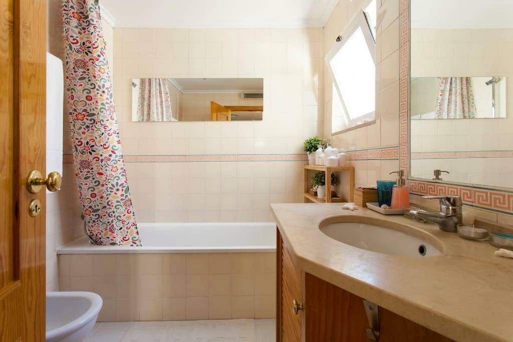 My Fair Lisbon - Santos Duplex Apartment ภายนอก รูปภาพ